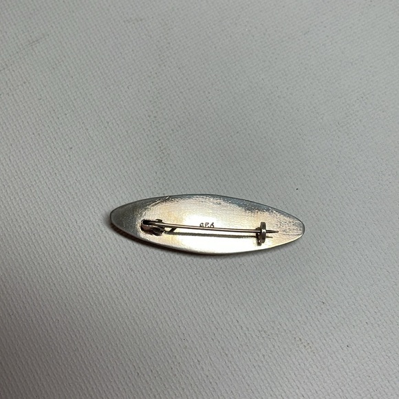 Sterling Silver and Garnet pin - Picture 3 of 7